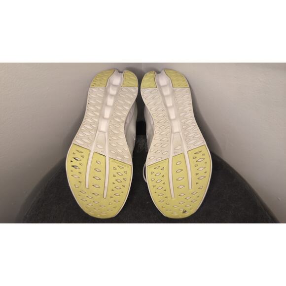 On Cloudsurfer outdoor athletic running shoes 8 - Picture 7 of 12